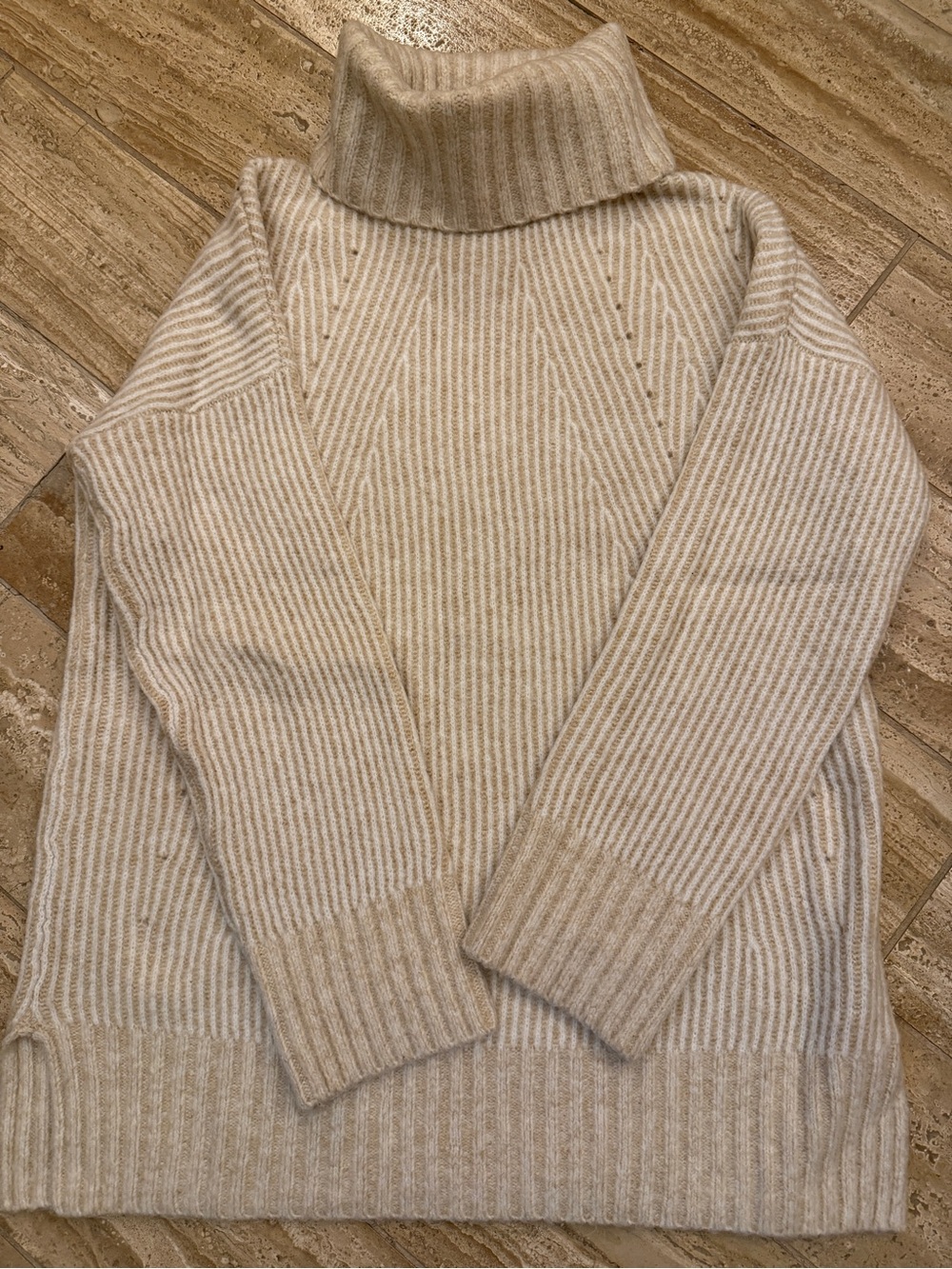 Jessica Simpson Tunic Length Soft Cream Women's Alpaca-Blend Sweater Medium